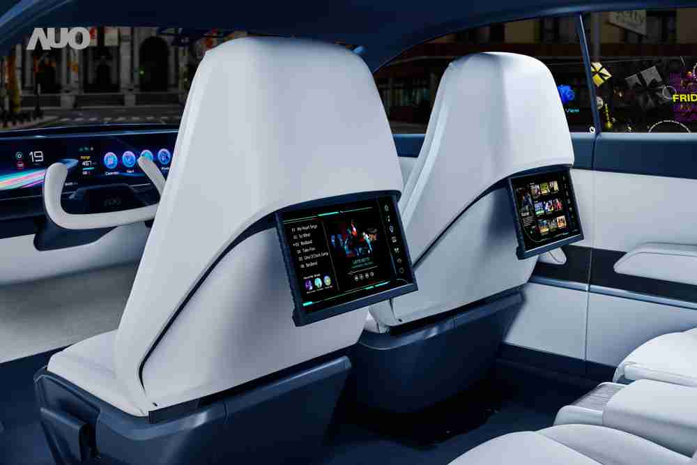 菠菜论坛将于CES 展示全新Smart Cockpit 2024，，，可紧密串连使用者多元需求，，，并革新座舱内部的应用和设计，，带来身历其境且引人入胜的视觉飨宴，，，满足驾乘人员的全方位体验